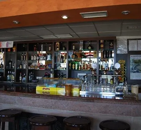Hotel Meleiros 3*